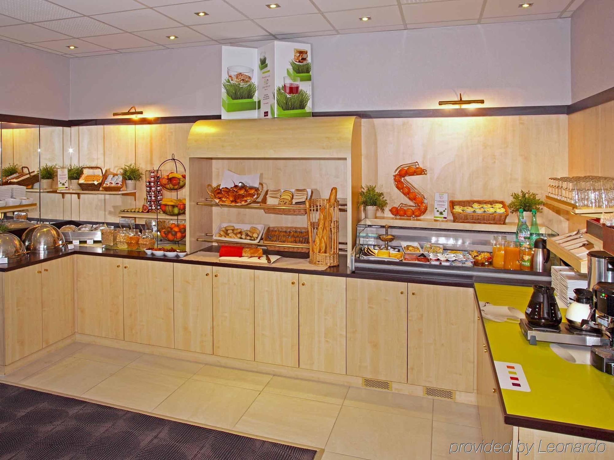 Mercure Tours Centre Gare Et Congres Restaurant photo